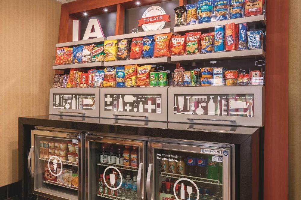 Hampton Inn By Hilton Des Moines Airport